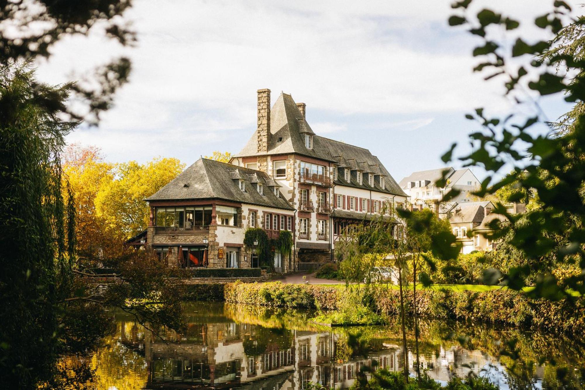 Отель Logis Ar Milin Шатобур Экстерьер фото